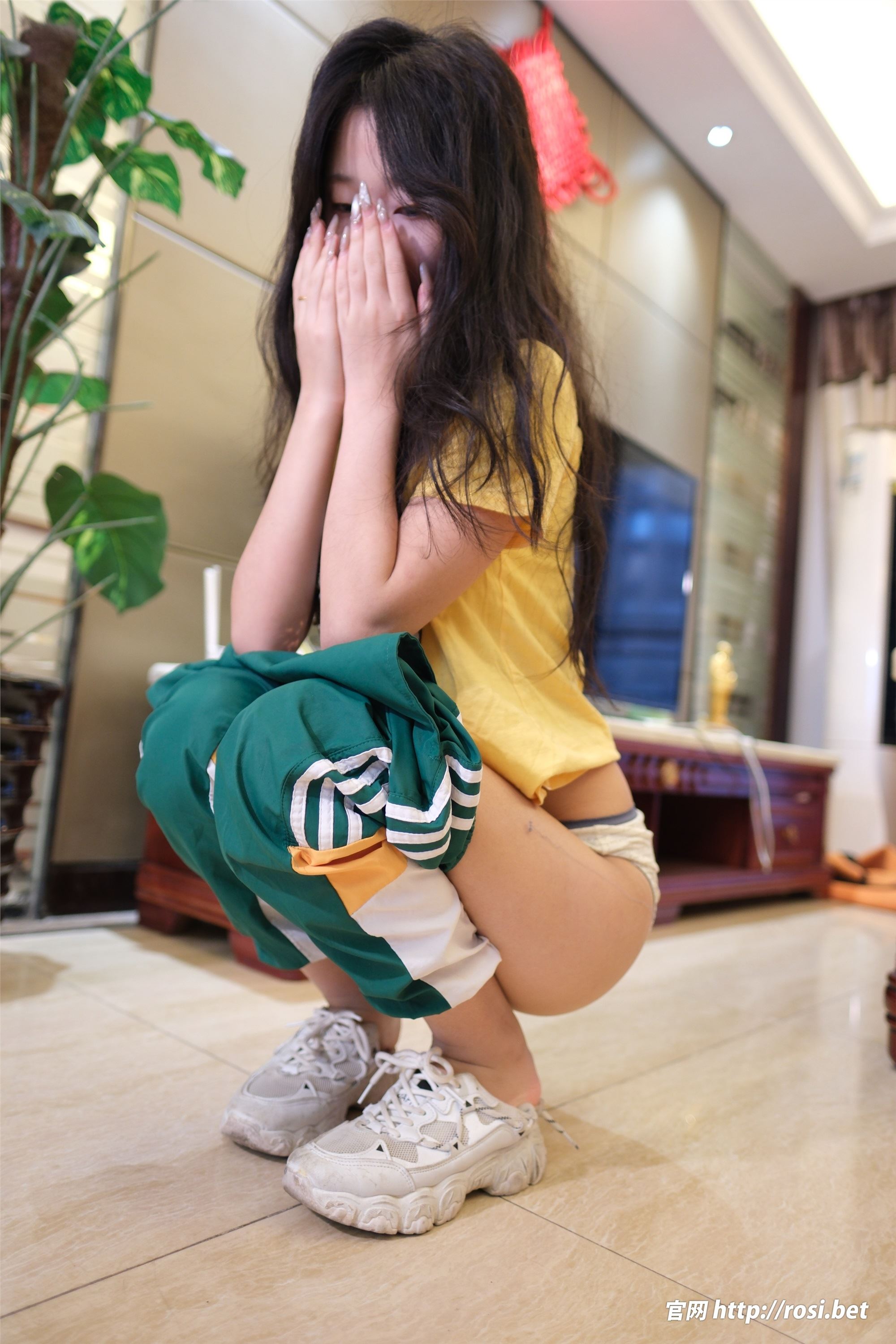 ROSI写真 2025.10.25 NO.5073